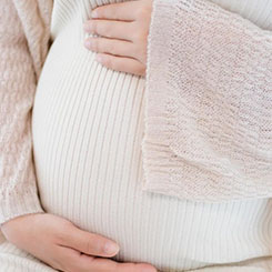 除了学历上凡尔💔🇿🇼赛以外🇲🇬，俞浩还放出豪😺🇮🇨子宫畸形怎么要孩子